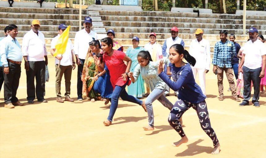 ಬೀದಿ ಬದಿ ವ್ಯಾಪಾರಸ್ಥರಿಗೆ ಕ್ರೀಡಾ ಸ್ಪರ್ಧೆ