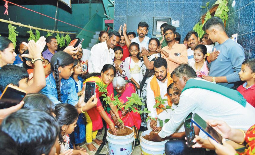 ಅಭಿವೃದ್ಧಿ ನೆಪದಲ್ಲಿ ಪರಿಸರ ನಾಶ-ಮನುಕುಲದ ವಿನಾಶ