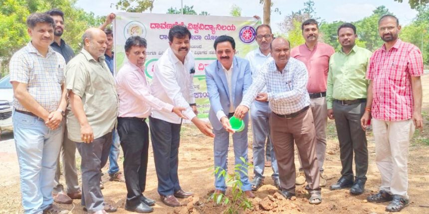 ದಾವಿವಿಯಲ್ಲಿ  ವಿಶ್ವ ಪರಿಸರ ದಿನ ಆಚರಣೆ