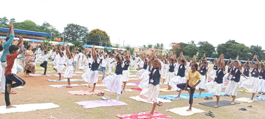 ನಂದಗೋಕುಲದಲ್ಲಿ  ಯೋಗ ದಿನಾಚರಣೆ