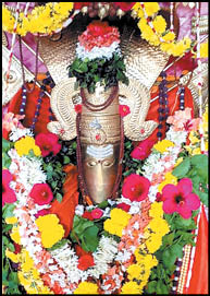 ಕೋಡಿ ಕ್ಯಾಂಪ್‌ ಶ್ರೀ ಕೊಟ್ಟೂರೇಶ್ವರ ಮಠದಲ್ಲಿ ಇಂದು ವಿಶೇಷ ಪೂಜೆ
