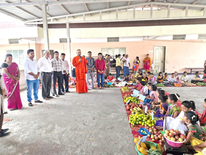 ಎಸ್‌ಜೆಎಂ ಶಾಲೆಯಲ್ಲಿ ಸಂತೆ