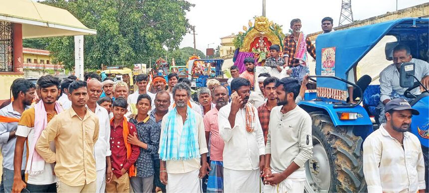 ತುಂಗಾರತಿ ಪ್ರವೇಶ ನಿಷೇಧ : ಸಾರ್ವಜನಿಕರ ಆಕ್ರೋಶ