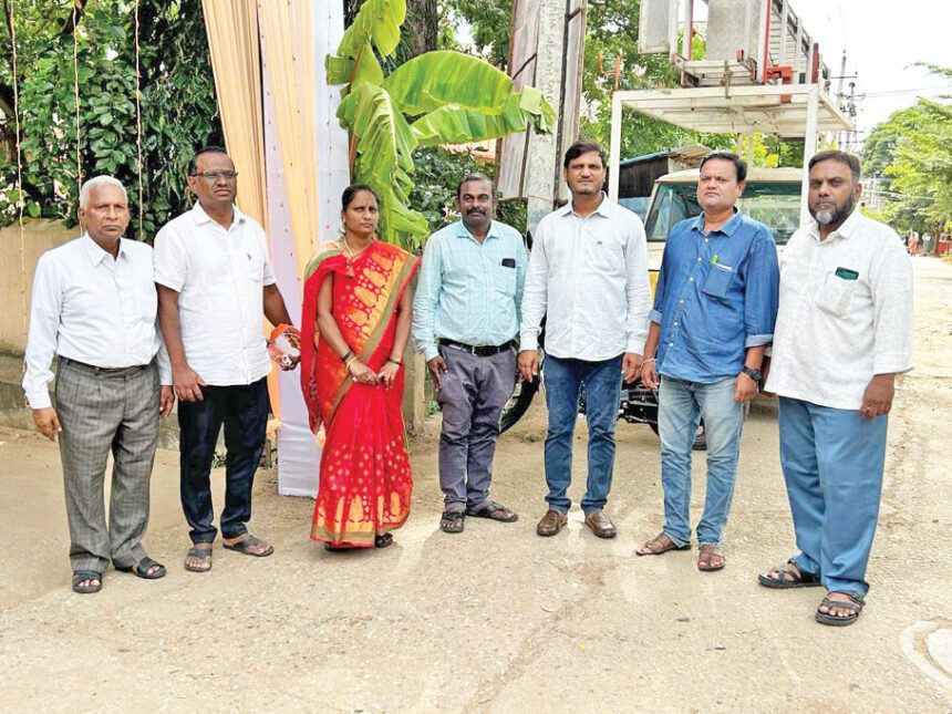 ಬೀದಿ ದೀಪ ಅಳವಡಿಕೆಗೆ ಚಾಲನೆ