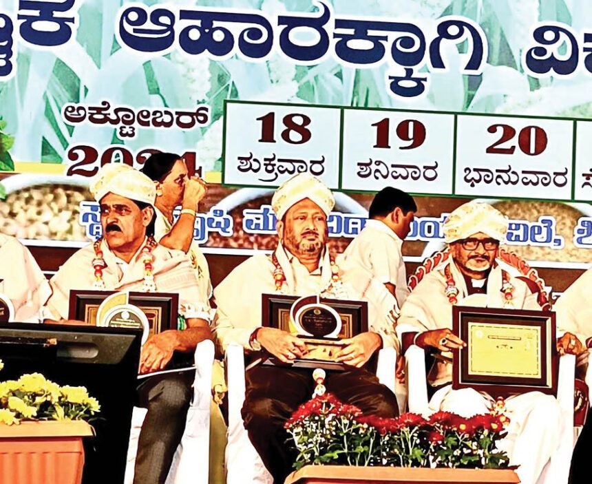 ಕಾಸಲ್ ಅಮರ್‌ನಾಥ್‌ ಅವರಿಗೆ ಪ್ರಶಸ್ತಿ