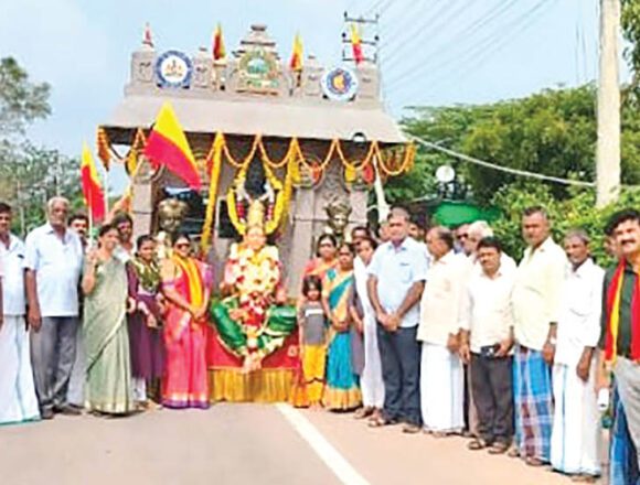 ಕುರ್ಕಿಯಲ್ಲಿ ಕನ್ನಡ ಜ್ಯೋತಿ ರಥಕ್ಕೆ ಭವ್ಯ ಸ್ವಾಗತ