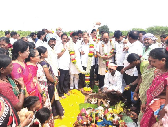 ಜಗಳೂರು ಕೆರೆಗೆ ಗಂಗಾಮತಸ್ಥರಿಂದ ಗಂಗಾ ಪೂಜೆ