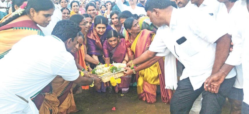 ಜಗಳೂರಿನ ರಾಷ್ಟ್ರೀಯ ಹೆದ್ದಾರಿ ಪಕ್ಕದಲ್ಲಿ ಗಾರ್ಮೆಂಟ್ಸ್ ಸ್ಥಾಪನೆಗೆ ಕ್ರಮ: ಡಾ.ಪ್ರಭಾ