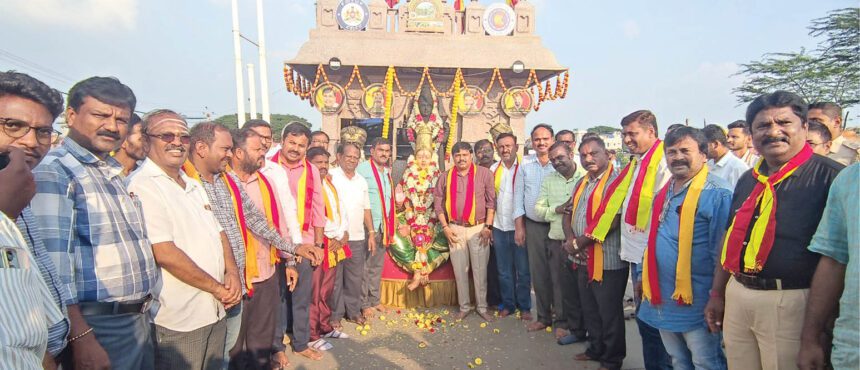 ಹರಿಹರದಲ್ಲಿ ಕನ್ನಡ ರಥ ಯಾತ್ರೆಗೆ ಸ್ವಾಗತ