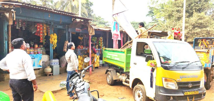 ಮಲೇಬೆನ್ನೂರು ಪಟ್ಟಣದಲ್ಲಿ ಫ್ಲೆಕ್ಸ್‌ಗಳ ತೆರವು