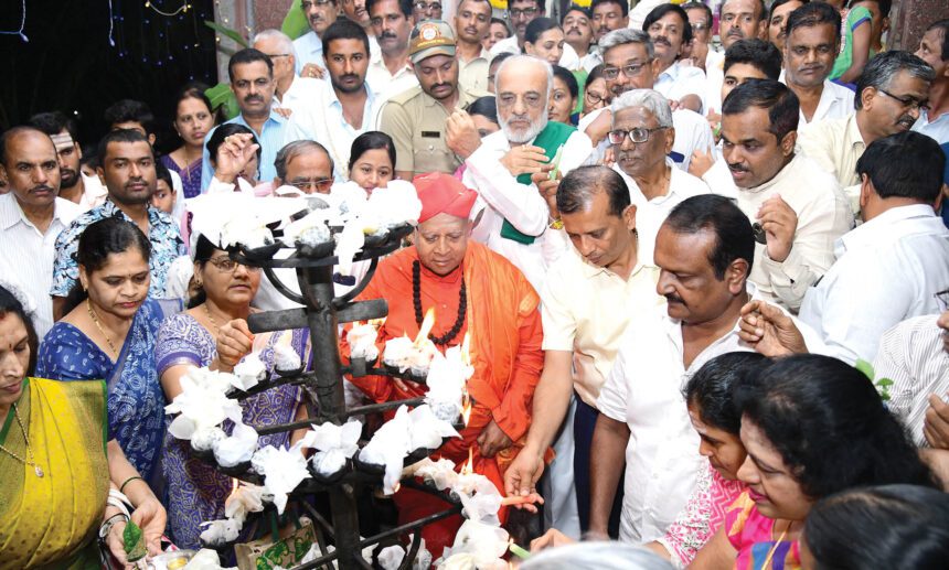 ಕಾರ್ತಿಕೋತ್ಸವ ಸಾಂಸ್ಕೃತಿಕ, ಸಾಹಿತ್ಯಿಕ ಧಾರ್ಮಿಕ ಹಿನ್ನೆಲೆಯಲ್ಲಿ ನಡೆಯಲಿ: ತರಳಬಾಳು ಶ್ರೀ ಆಶಯ