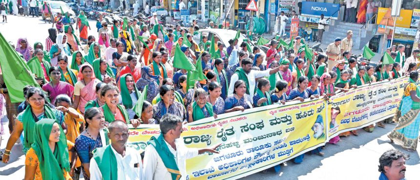 ಅರ್ಜಿದಾರ ರೈತರ ಒಕ್ಕಲೆಬ್ಬಿಸದಂತೆ ಆಗ್ರಹ