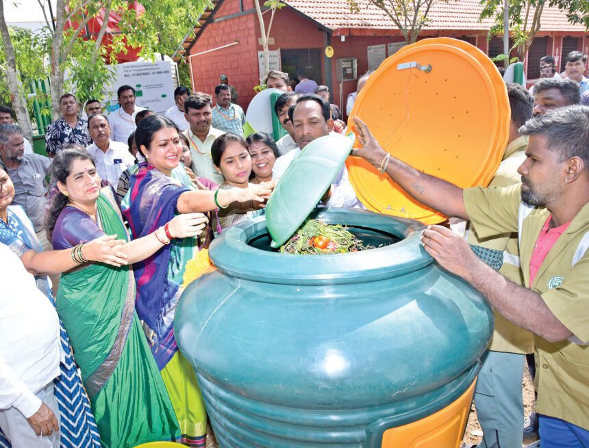 ಕಸ ಮುಕ್ತ ನಗರವನ್ನಾಗಿಸಲು ಕ್ರಿಯಾಯೋಜನೆ  ತಯಾರಿಸುವಂತೆ ಸಂಸದೆ ಡಾ. ಪ್ರಭಾ ನಿರ್ದೇಶನ