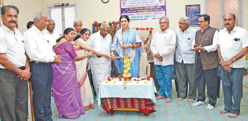 ಹಿರಿಯರ ಆದರ್ಶಗಳೇ ನಮ್ಮ ಜೀವನಕ್ಕೆ ಮಾರ್ಗದರ್ಶನ