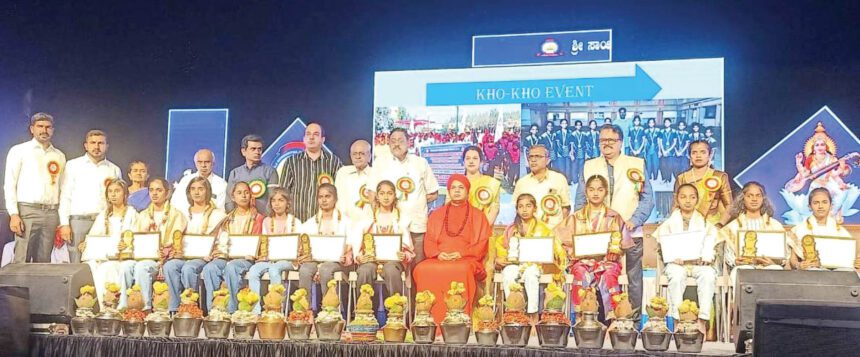 ನೀತಿಯುತ ಬೋಧನೆ ಇಲ್ಲದೇ ಕುಸಿಯುತ್ತಿರುವ ಶಿಕ್ಷಣ ಮೌಲ್ಯ