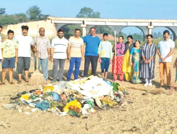 ತುಂಗಭದ್ರಾ ನದಿ ಶುಚಿ ಕಾರ್ಯ