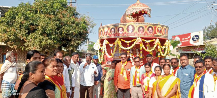 ಕನ್ನಡ ರಥಕ್ಕೆ ಎಲ್ಲೆಡೆ ಸಂಭ್ರಮದ ಸ್ವಾಗತ