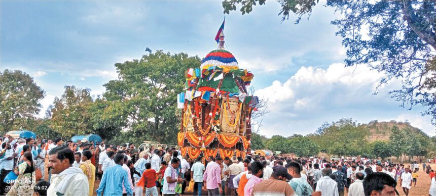 ಸಡಗರದ ಕಣ್ವಕುಪ್ಪೆ ಗವಿಮಠ ರಥೋತ್ಸವ